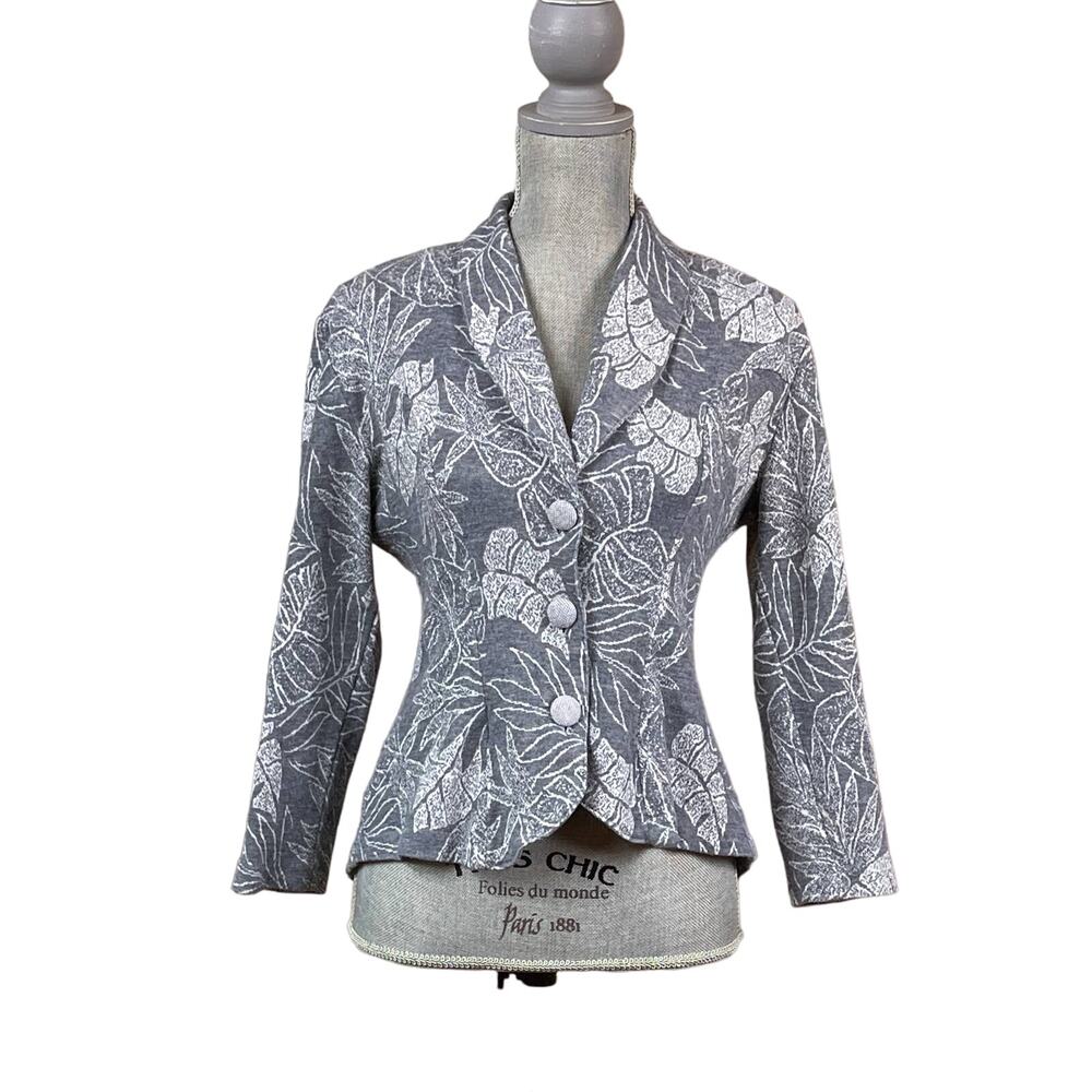Vintage Fitted 3 button Floral Blazer Jacket